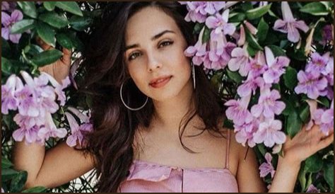 What is Fiona Palomo Famous for? Her Age, Height, Parents